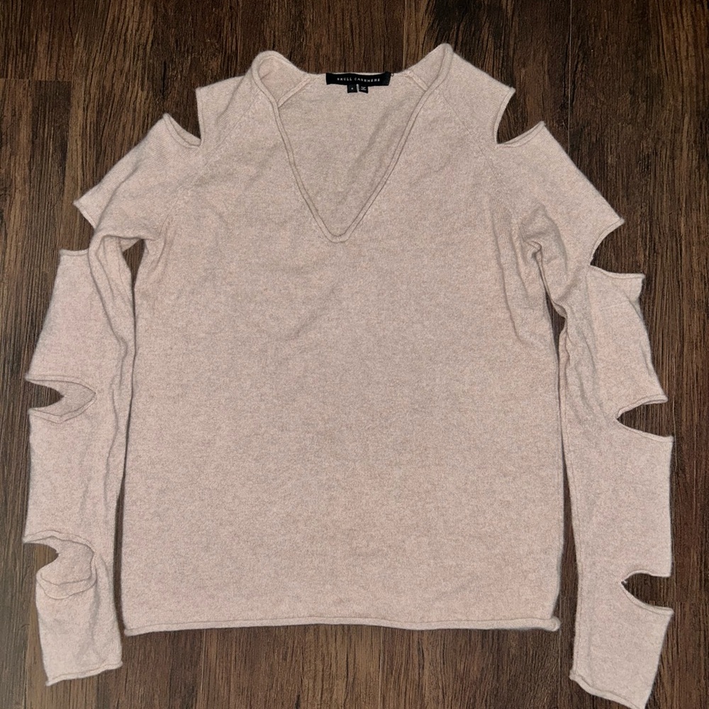 Skull Cashmere Pale Blush Pink Cutout Sleeve V-neck Cashmere Sweater - Small